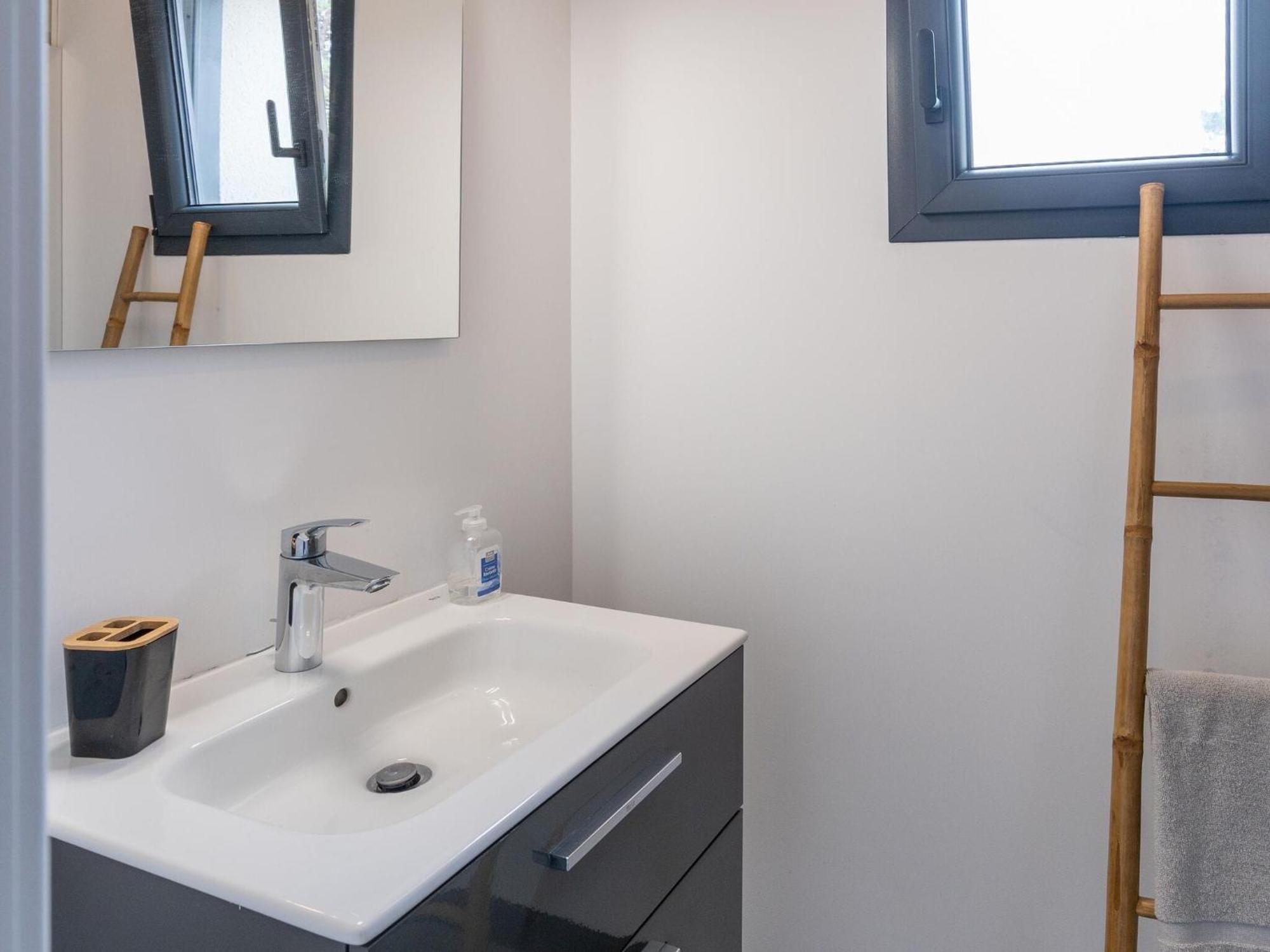 Attractive Holiday Home Near The Normandy Beach Saint-Germain-sur-Ay Ngoại thất bức ảnh